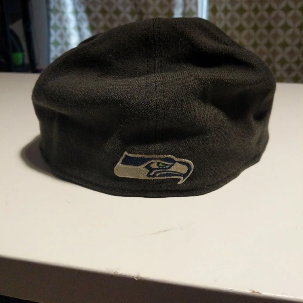 Rare Seahawks hat - Picture 3 of 3